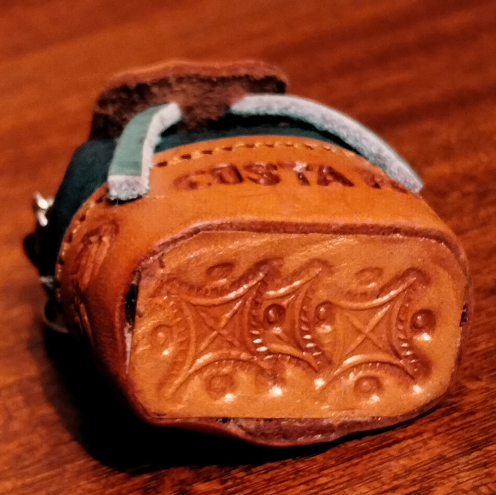 Costa Rica Embossed Leather Keychain - Picture 10 of 12